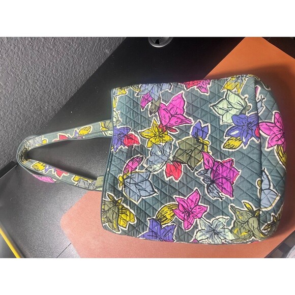 Vera Bradley Falling Flowers Tote – Floral Elegance for Everyday Style - Picture 1 of 7